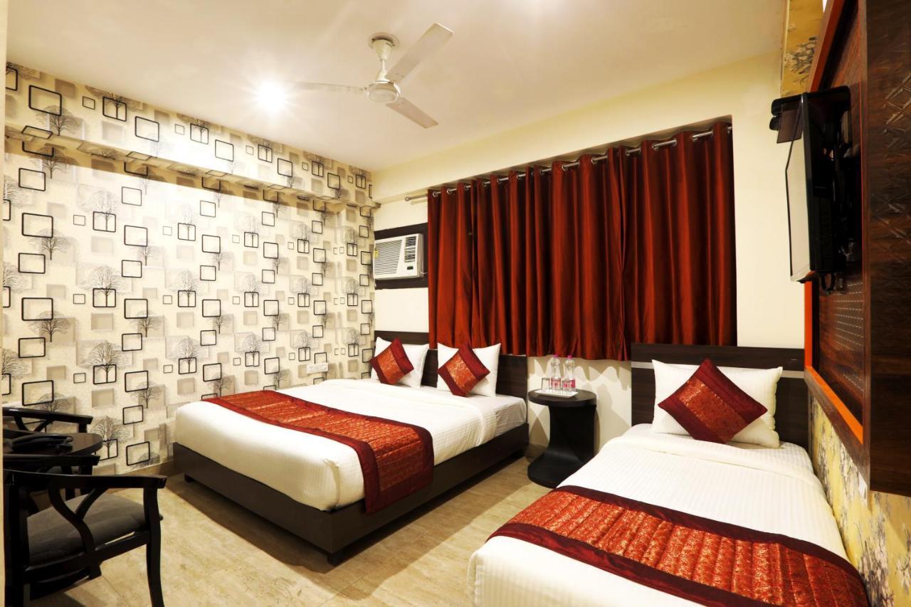 Hotel Ark Wood At Airport New Delhi Exterior photo